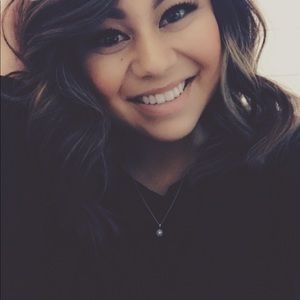 Meet your Posher, Tania